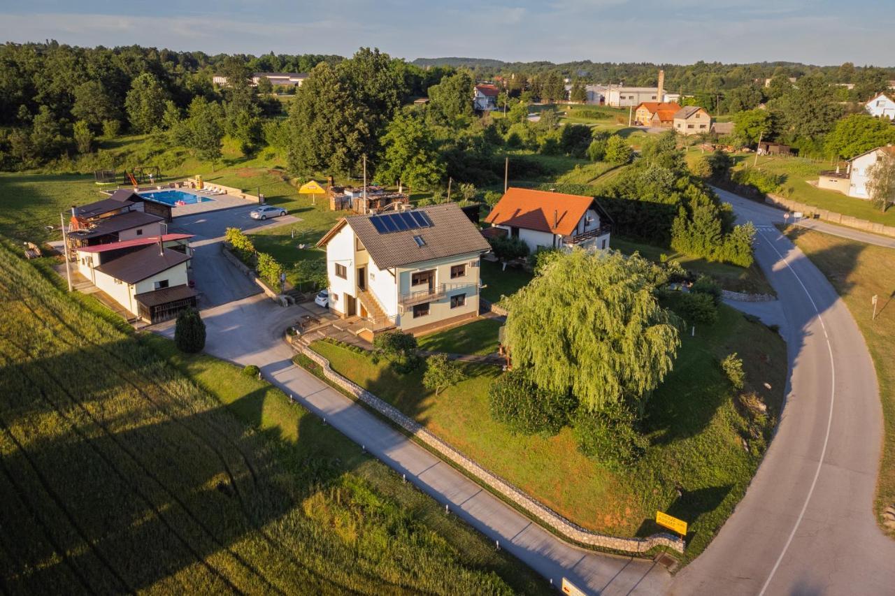 Apartments Lucija Слунь Екстер'єр фото