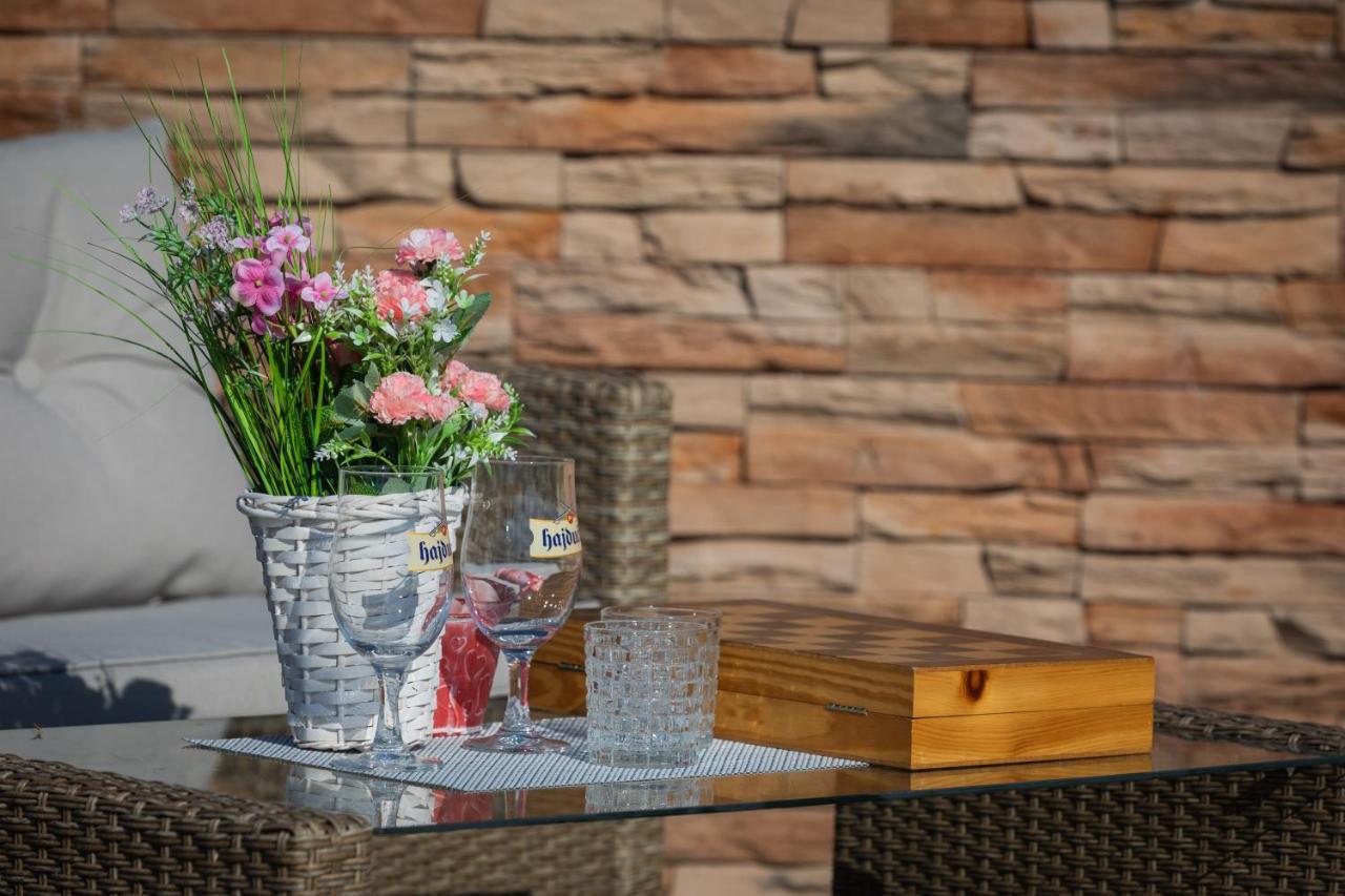 Apartments Lucija Слунь Екстер'єр фото