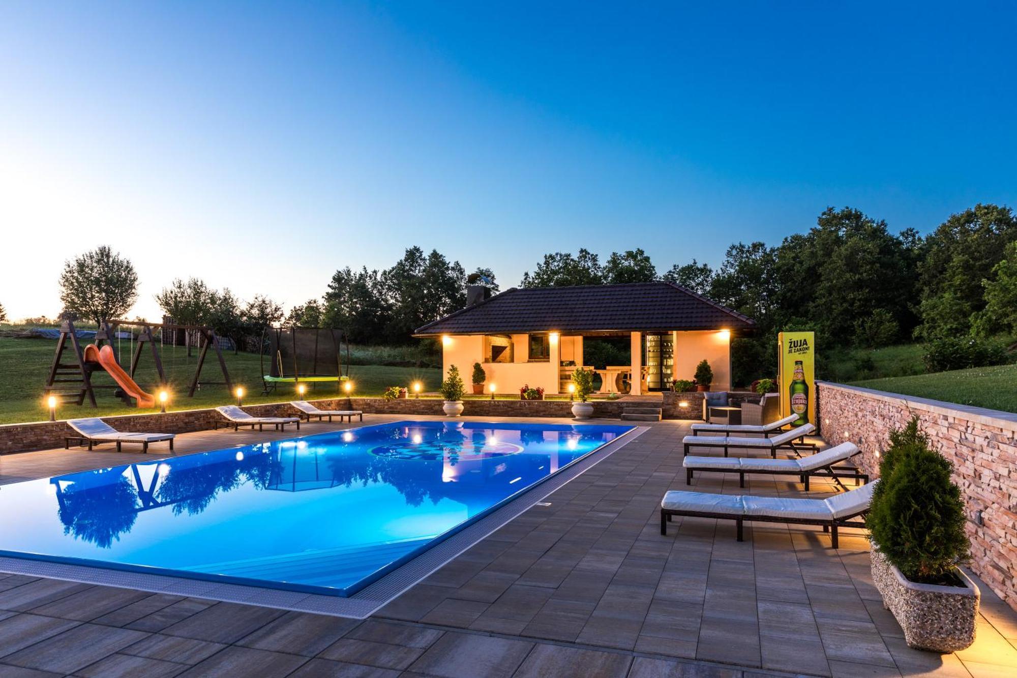 Apartments Lucija Слунь Екстер'єр фото